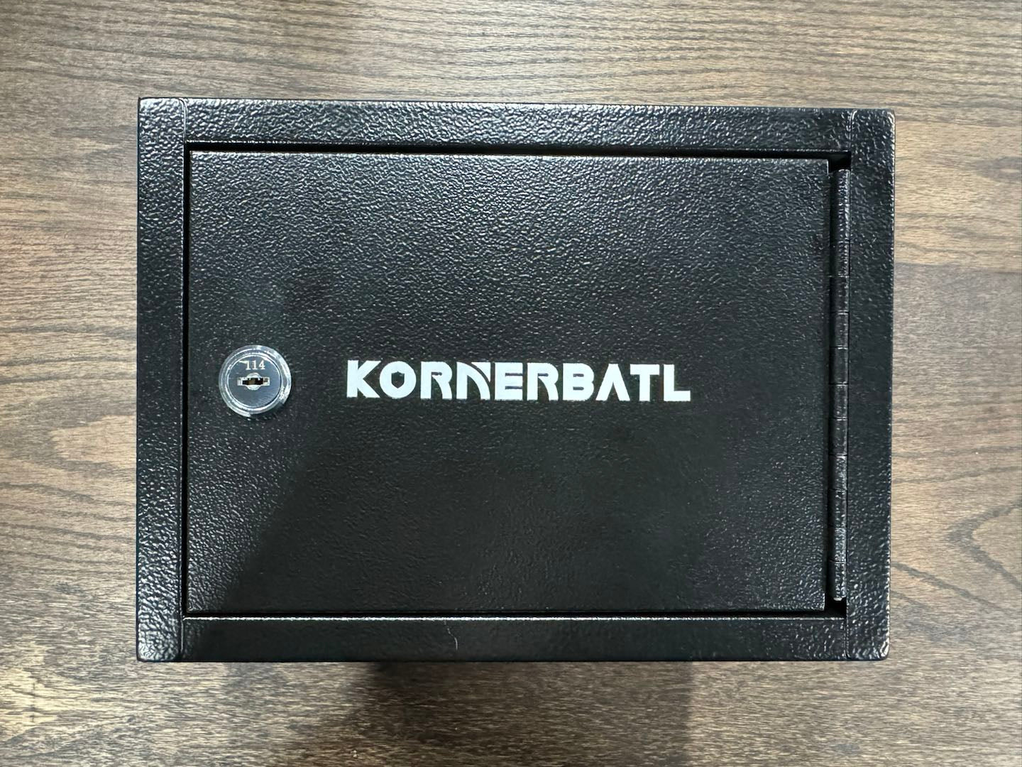 KornerBatl Small Cash Box with Key Lock